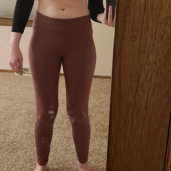 LC Lauren Conrad Pants - LC Lauren Conrad mulberry leggings. Thick and soft